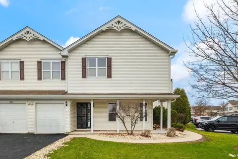 12207 Fairway Cir #A, Blue Island, IL 60406