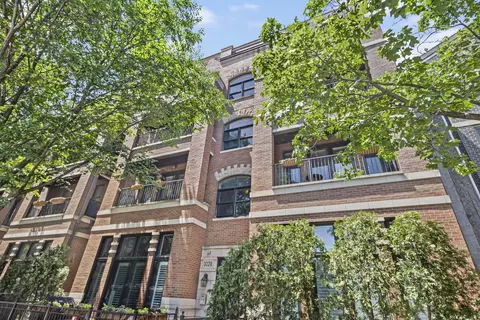 3028 N Sheffield Ave #4N, Chicago, IL 60657