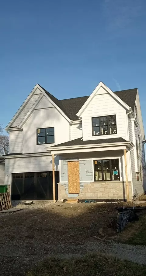 1027 S Madison Ave, La Grange, IL 60525