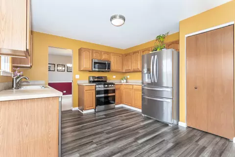 Kitchen - 715 Keller St, Plano, IL 60545 photo 2 of 4