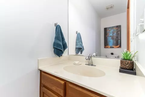 Bath - 715 Keller St, Plano, IL 60545 photo 3 of 3
