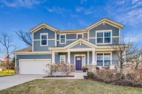 114 Flint Creek Ct, Hawthorn Woods, IL 60047