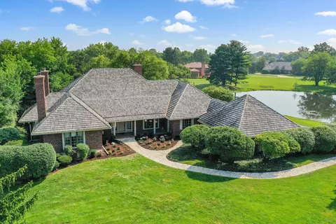 1605 Midwest Club Pkwy, Oak Brook, IL 60523