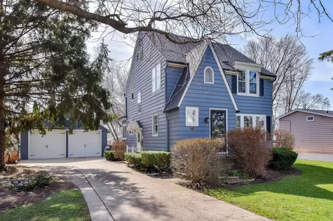 418 Ann St, West Chicago, IL 60185