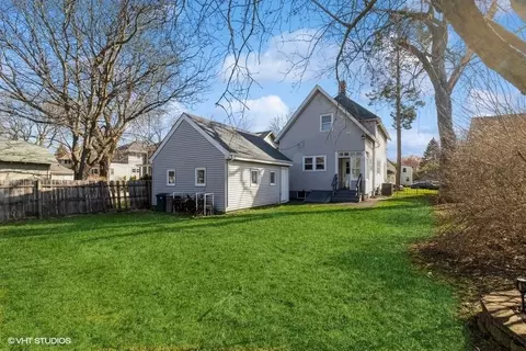 Exterior - 22 N Commonwealth Ave, Elgin, IL 60123 photo 2 of 2