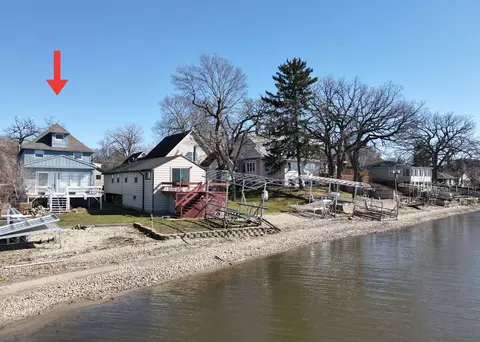 6 S Pistakee Lake Rd, Fox Lake, IL 60020
