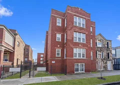 541 E 60th St #4, Chicago, IL 60637