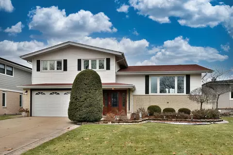 5528 W 103rd Pl, Oak Lawn, IL 60453
