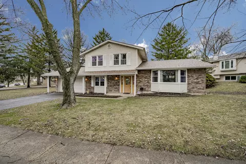 524 Concord Ln, Bolingbrook, IL 60440
