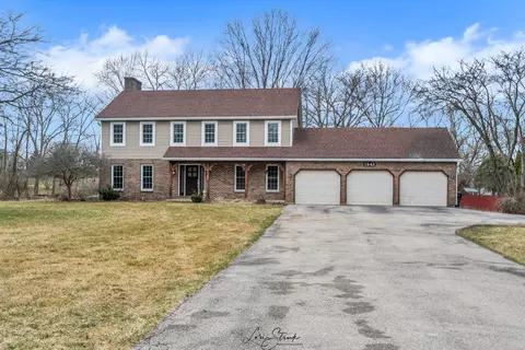 124 E Timbercreek Dr, Yorkville, IL 60560
