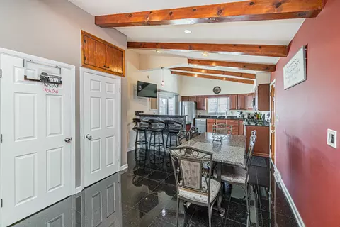 Dining - 1915 Greenleaf Ave, Des Plaines, IL 60018 photo 1 of 1