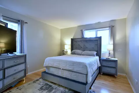 Bedroom - 1480 Stonebridge Cir #D2, Wheaton, IL 60189 photo 2 of 4