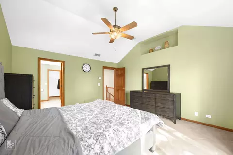 Bedroom - 699 E Nerge Rd, Roselle, IL 60172 photo 1 of 3