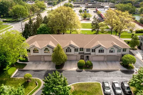 View/Area - 699 E Nerge Rd, Roselle, IL 60172 photo 2 of 6