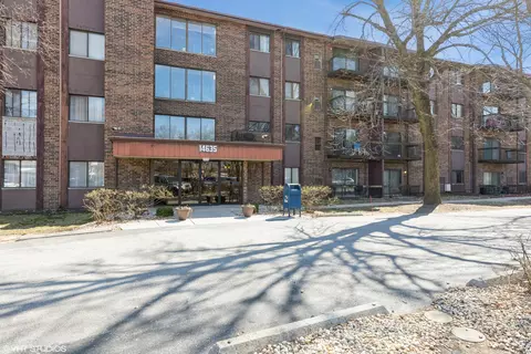 14635 Greenwood Rd #105, Dolton, IL 60419