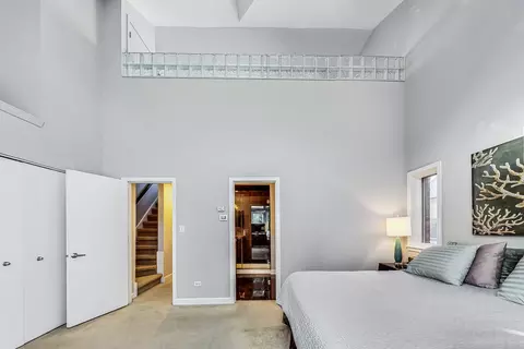Bedroom - 1248 W Monroe St, Chicago, IL 60607 photo 2 of 4