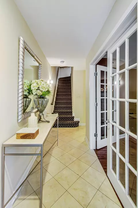 Entry Way - 1248 W Monroe St, Chicago, IL 60607 photo 1 of 1