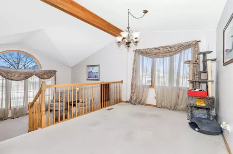 Living - 702 Long Ridge Trl, Minooka, IL 60447 photo 2 of 6