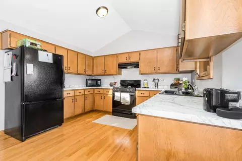 Kitchen - 702 Long Ridge Trl, Minooka, IL 60447 photo 1 of 3