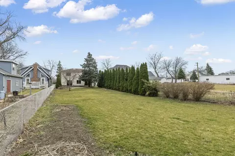 Exterior - 127 E Grantley Ave, Elmhurst, IL 60126 photo 8 of 8