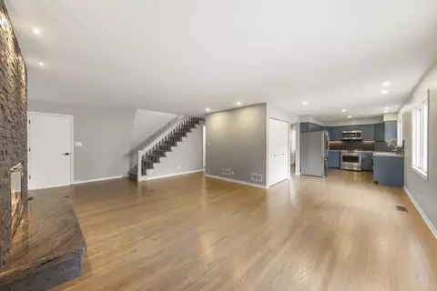 Other - 127 E Grantley Ave, Elmhurst, IL 60126 photo 3 of 9