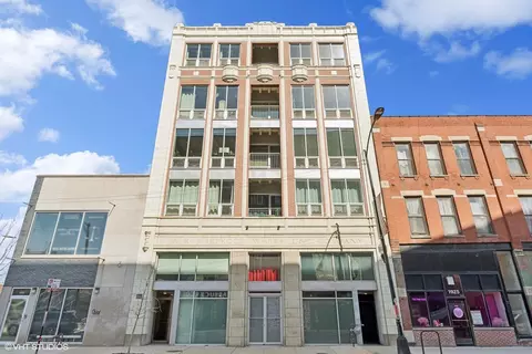 1927 N Milwaukee Ave #301, Chicago, IL 60647