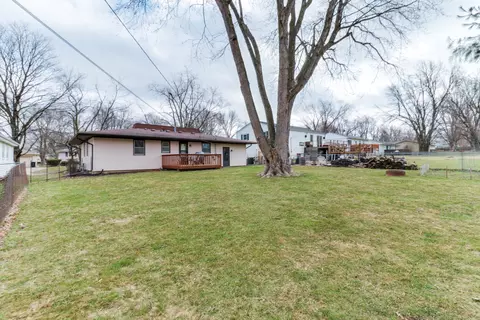 Exterior - 1230 Townley Dr, Bloomington, IL 61704 photo 11 of 12