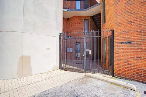 433 W Grant Pl #C, Chicago, IL 60614