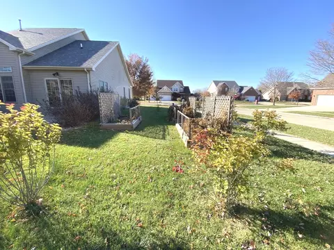 Exterior - 1902 Vale St, Champaign, IL 61822 photo 13 of 19