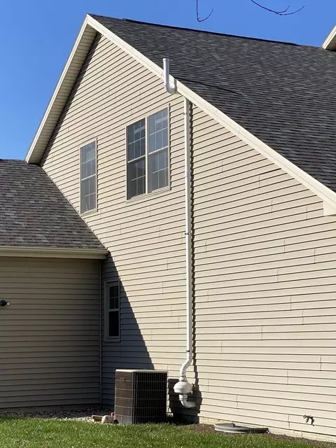 Exterior - 1902 Vale St, Champaign, IL 61822 photo 19 of 19