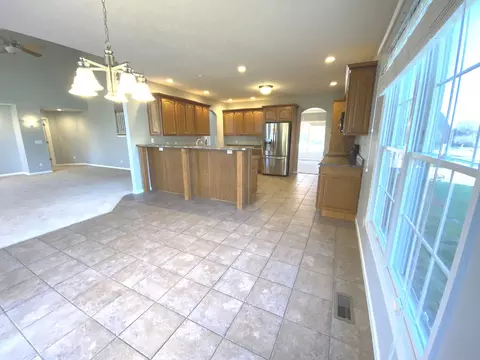 Kitchen - 1902 Vale St, Champaign, IL 61822 photo 4 of 5