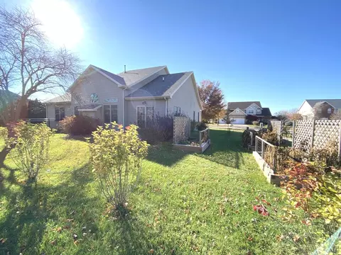 Exterior - 1902 Vale St, Champaign, IL 61822 photo 16 of 19