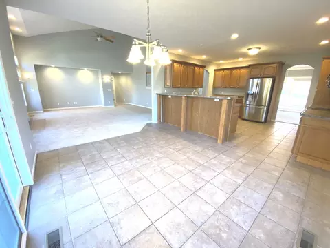 Living - 1902 Vale St, Champaign, IL 61822 photo 1 of 4