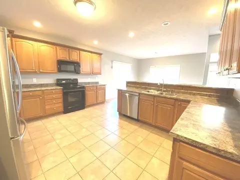 Kitchen - 1902 Vale St, Champaign, IL 61822 photo 2 of 5