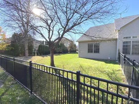 Exterior - 1902 Vale St, Champaign, IL 61822 photo 12 of 19