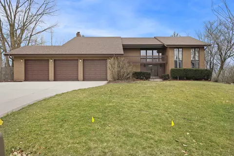 780 94th St, Burr Ridge, IL 60527