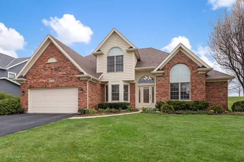 4131 Easy Cir, Naperville, IL 60564