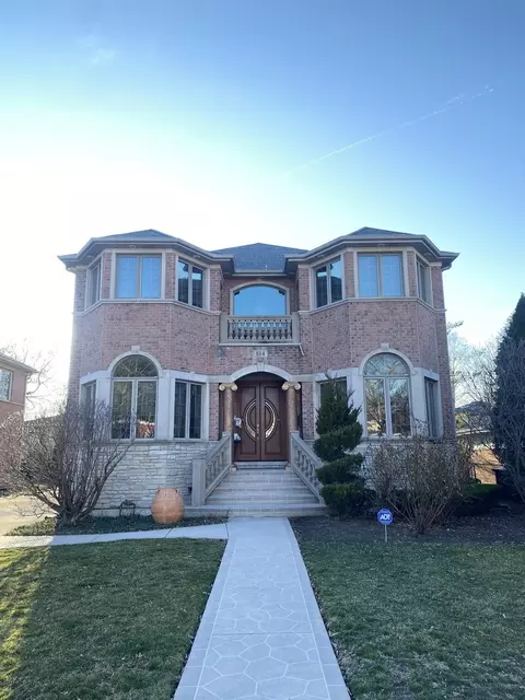 814 Sylviawood Ave, Park Ridge, IL 60068