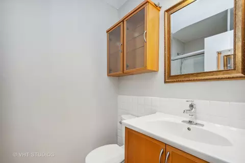 71 E Division St #1804, Chicago, IL 60610 photo 9