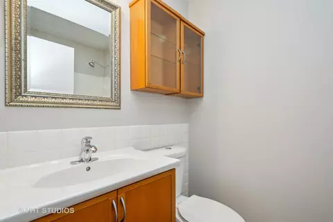 71 E Division St #1804, Chicago, IL 60610 photo 11