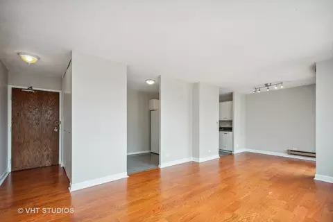 71 E Division St #1804, Chicago, IL 60610 photo 3