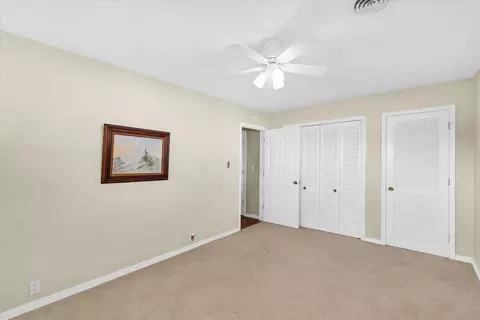 Bedroom - 410 E Samuel St, Assumption, IL 62510 photo 3 of 5