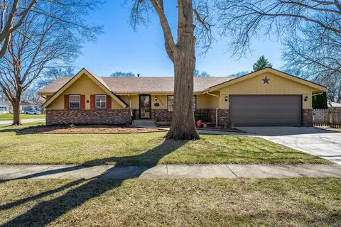 1602 Constitution Pl, Rockford, IL 61103