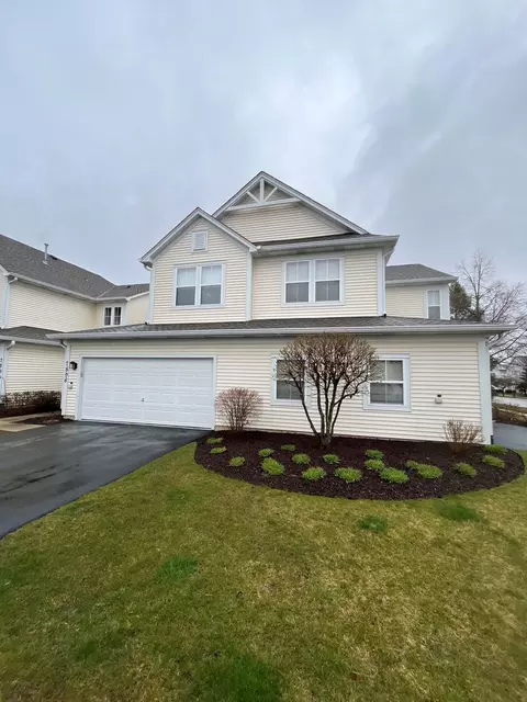 2896 Falling Waters Ln, Lindenhurst, IL 60046