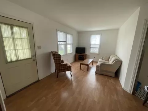 Living - 7240 Oketo Ave, Bridgeview, IL 60455 photo 1 of 5