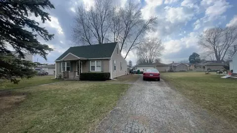 Exterior - 7240 Oketo Ave, Bridgeview, IL 60455 photo 2 of 8