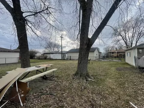 Exterior - 7240 Oketo Ave, Bridgeview, IL 60455 photo 7 of 8