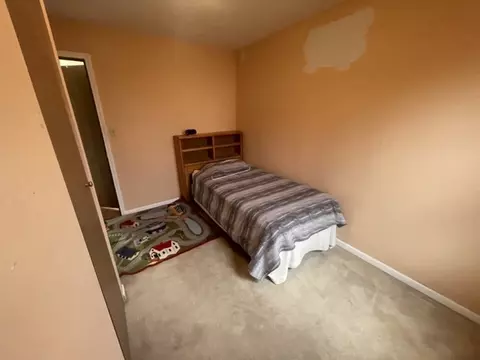 Bedroom - 7240 Oketo Ave, Bridgeview, IL 60455 photo 3 of 4