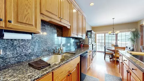 Kitchen - 227 N Maple St #227, Itasca, IL 60143 photo 4 of 4