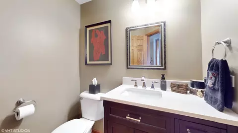 Bath - 227 N Maple St #227, Itasca, IL 60143 photo 1 of 5